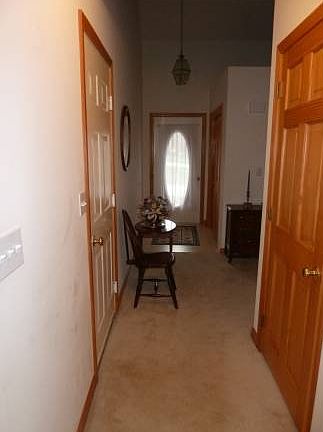 3rd image of 16 Vista Way #16