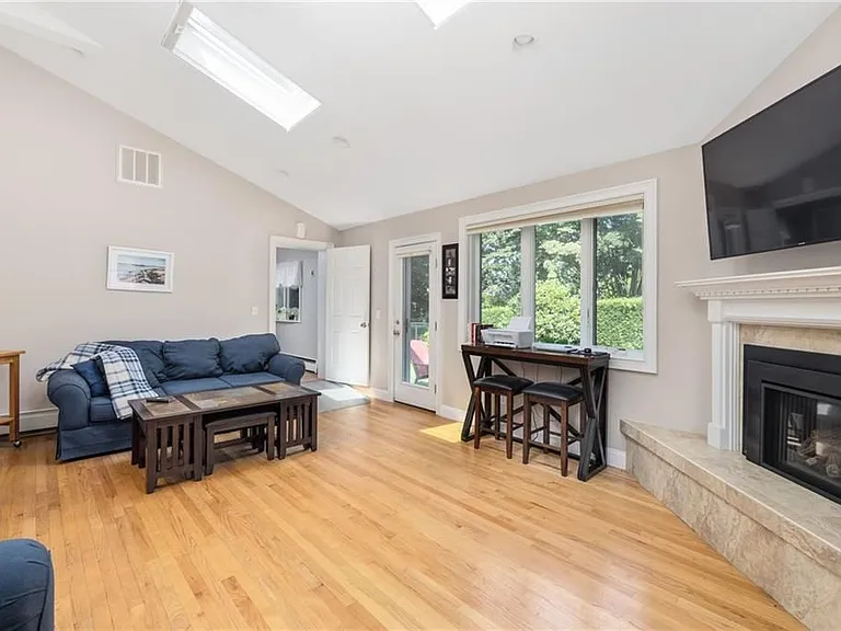 288 Green End Ave — Photo 22