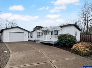 658 Royalty Cir NE, Salem, OR 97301