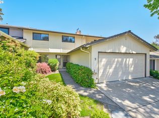 9 Britten Ct, Lake Oswego, OR 97035