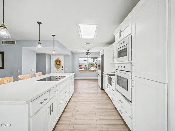 9418 W INDIAN HILLS Drive, Sun City, AZ 85351