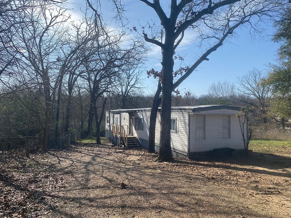 1st image of 202 Oak Hills Dr