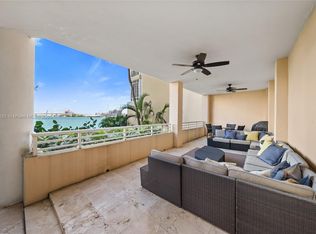 848 Brickell Key Dr APT 201, Miami, FL 33131