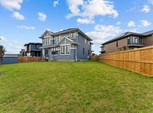 6813 Knox Loop SW, Edmonton, AB T6W4R3