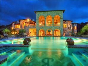 Dramatic swimming pool