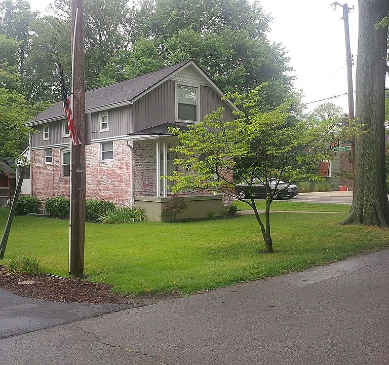 1st image of 136 N Crestmoor Ave