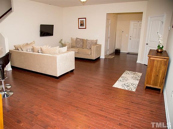5th image of 134 Comptonfield Dr
