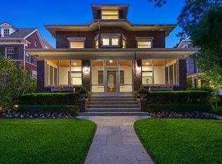 815 Forest Ave, Wilmette, IL