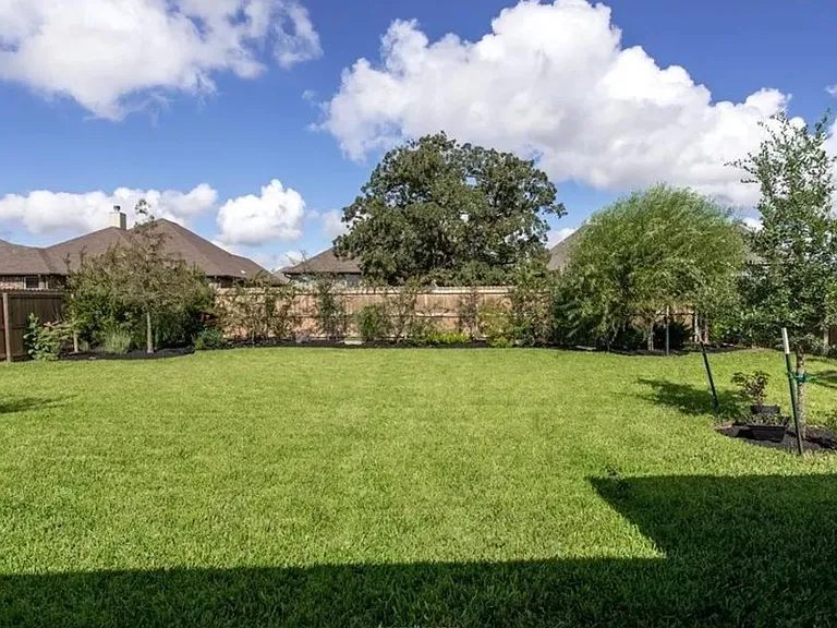 2502 Kimbolton Dr — Photo 21