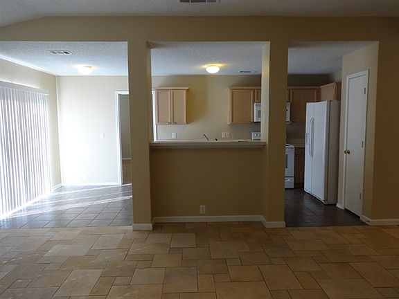 4th image of 2420 Breanna Way