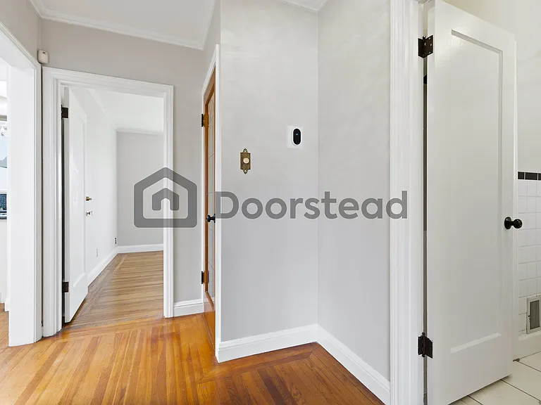 101 Monterey Blvd — Photo 10