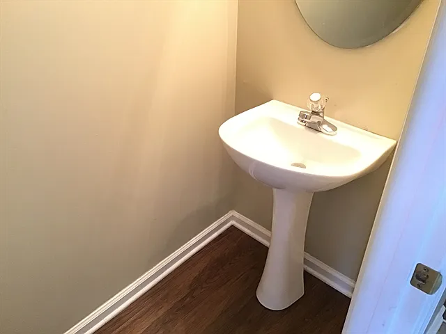 809 Briargrove Dr — Photo 10