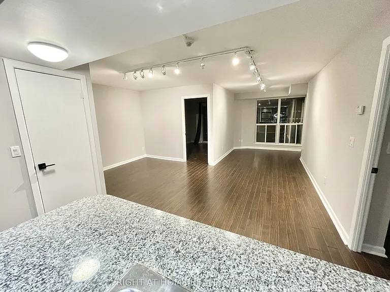8 Park Rd #2206 — Photo 19