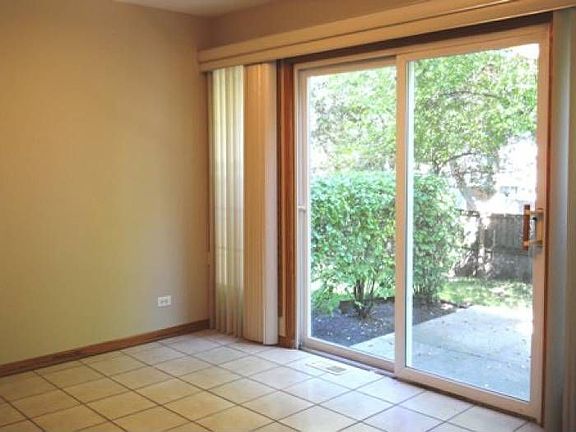 4th image of 735 Brookvale Dr Unit A