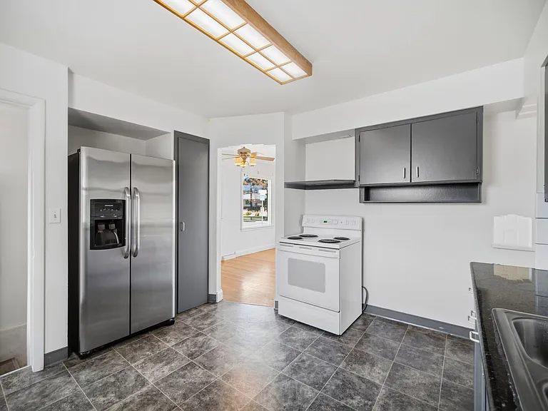 4127 W Broad Ave — Photo 3