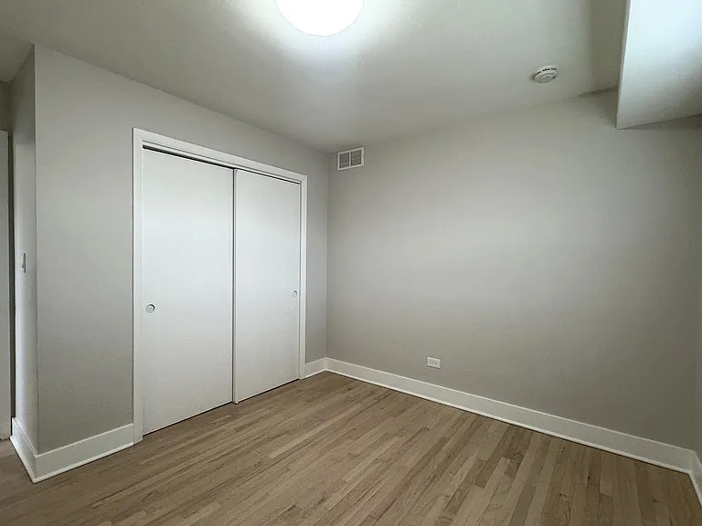 1215 Balmoral Ave #2 — Photo 10