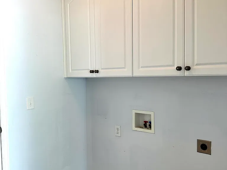 4458 Galway Dr — Photo 56