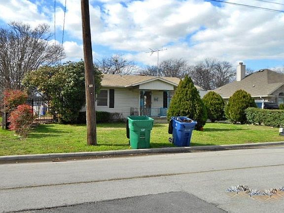 3rd image of 1001 N Kentucky St