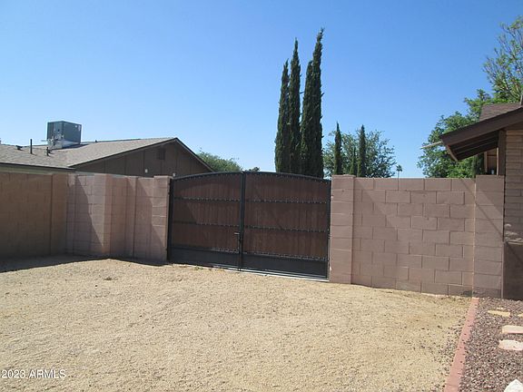 5th image of 6701 W SURREY Avenue