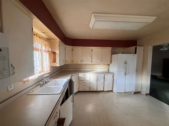 5th image of 168 Mahoney Rd