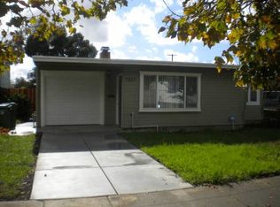 7207 Spencer St, Oakland, CA 94621