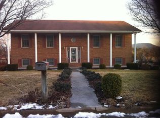 287 Creekside Way, Front Royal, VA 22630