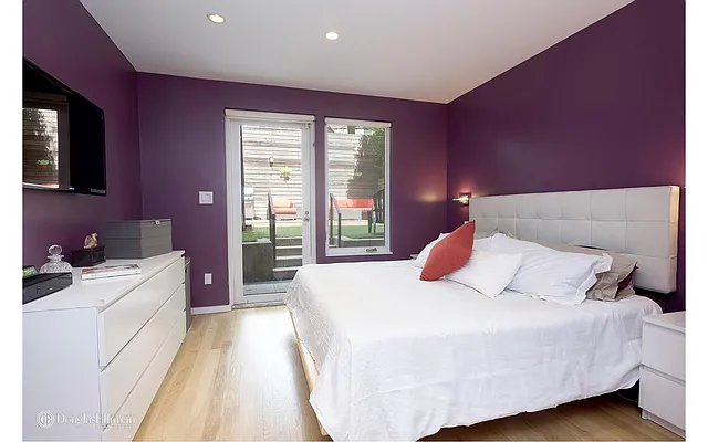 Sold by Douglas Elliman | media 19