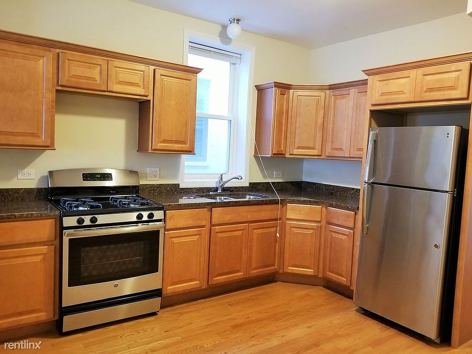 1st image of 3704 N Southport Ave