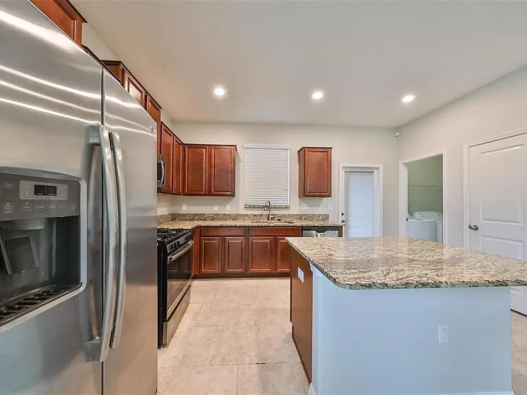 6328 Lantern View Pl — Photo 11