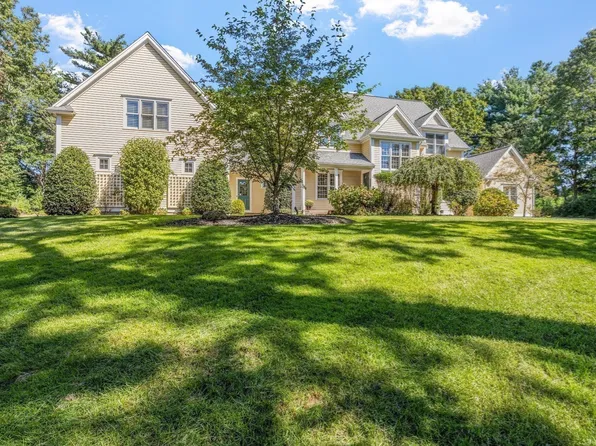 234 Country Club Way, Kingston, MA 02364