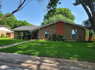 235 Shockley Ave, Desoto, TX 75115