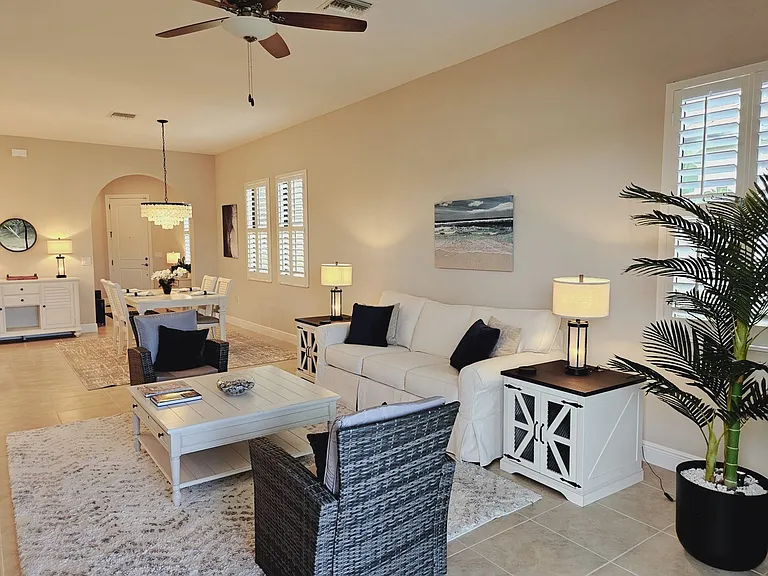 10468 Crooked Creek Dr — Photo 14