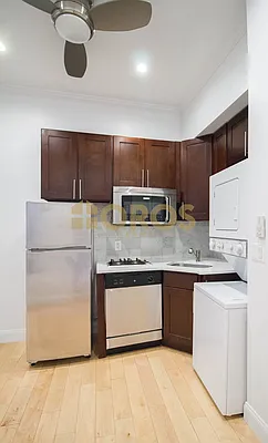 Rented by City Connections Realty | media 9