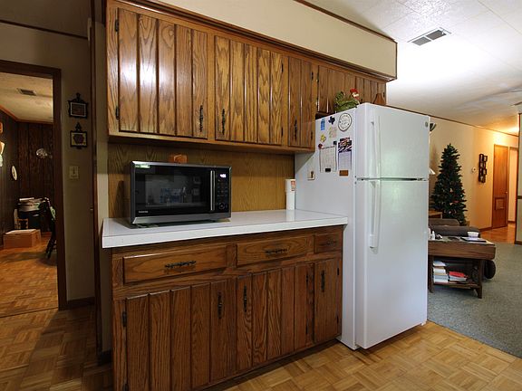 3rd image of 2835 E State Road 10
