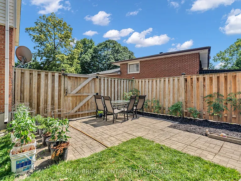 60 Tilipe Rd — Photo 43