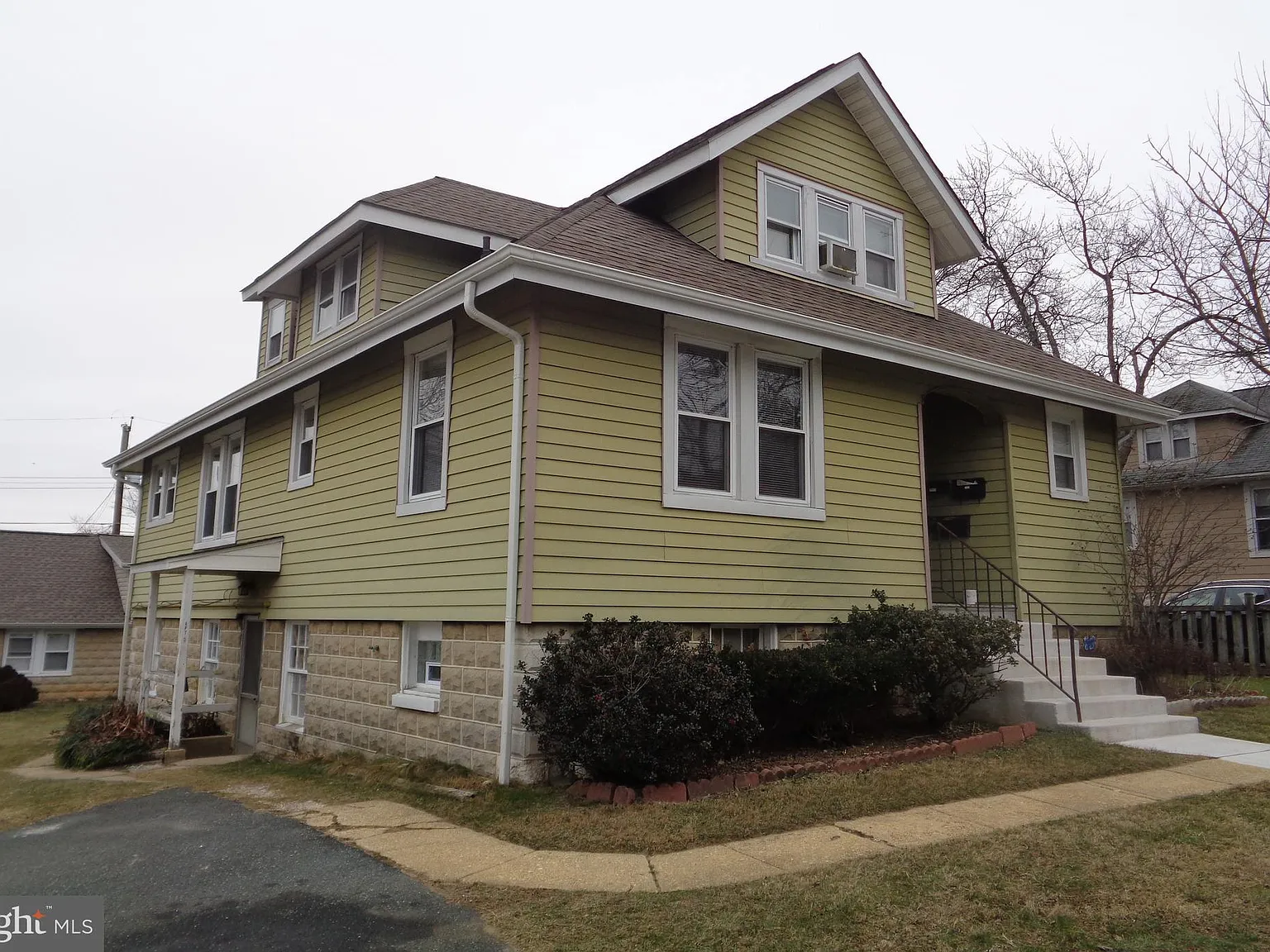 1 bed, 1148 sqft, $1,200 — Photo 1