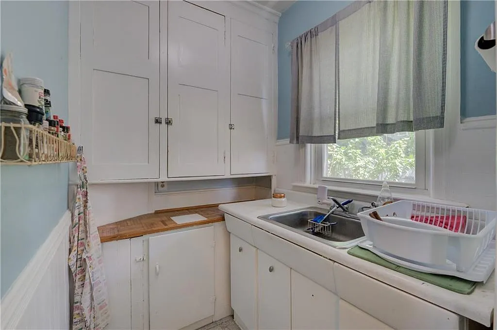 2 bed, 1100 sqft, $1,800 — Photo 3
