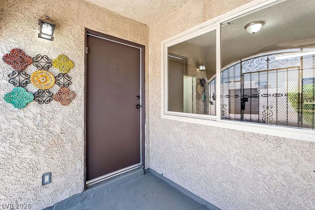 2 bed, 2.0 bath, 1022 sqft, $1,195 — Photo 4