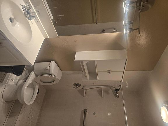 4th image of 4290 Royal Banyan Way