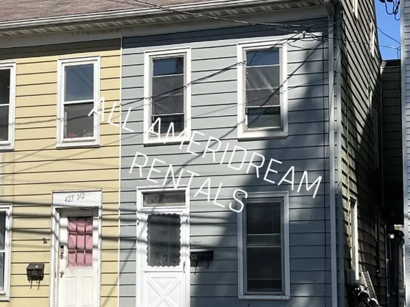 427 Carlisle St, Hanover, PA 17331