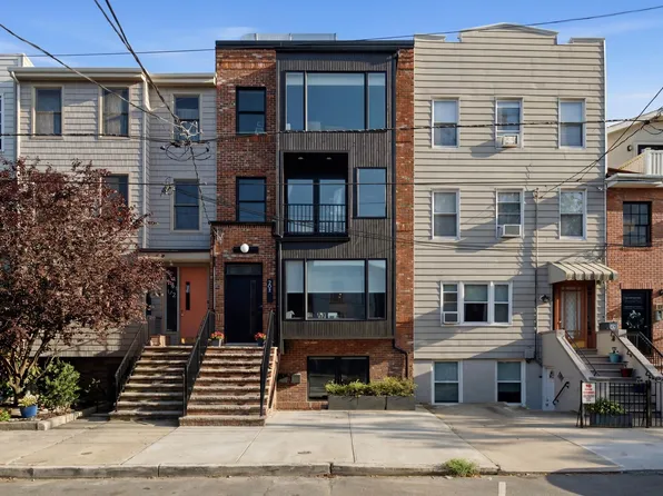 303 4th St #1, Jersey City, NJ 07302