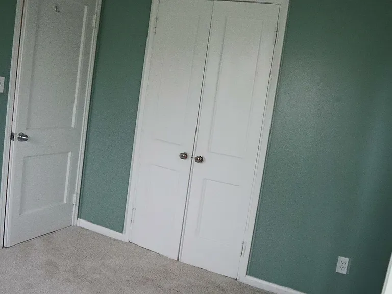 2904 Wolcott St — Photo 17