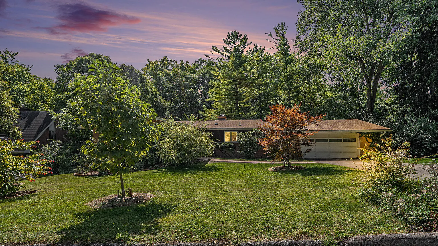442 Huntington Pl photo 1