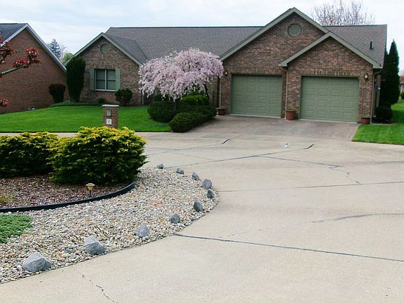 2nd image of 5 Coral Cir