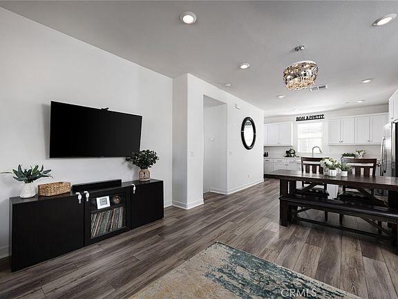 5th image of 162 Juniper Dr