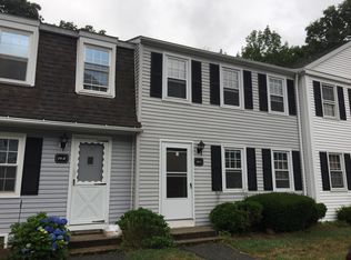 16 Lakeside Dr #L, Ledyard, CT 06339