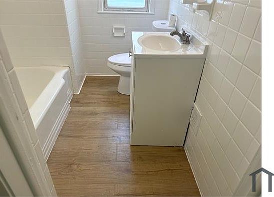 14493 Kilbourne St, photo 8