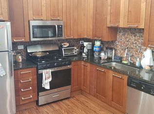 1822 Ridge Ave #100, Evanston, IL 60201