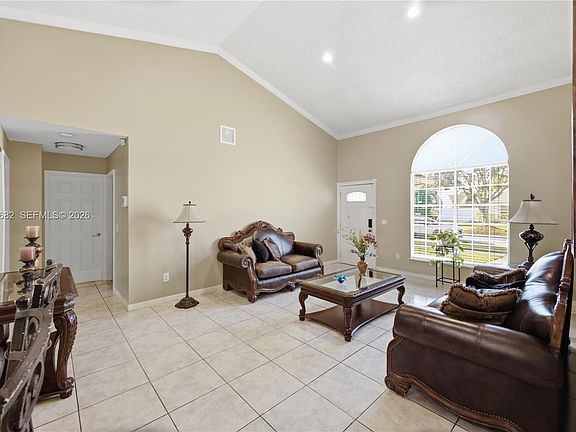 3rd image of 8635 SW 15th St