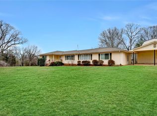 1111 Southern Acres, Anderson, SC 29625